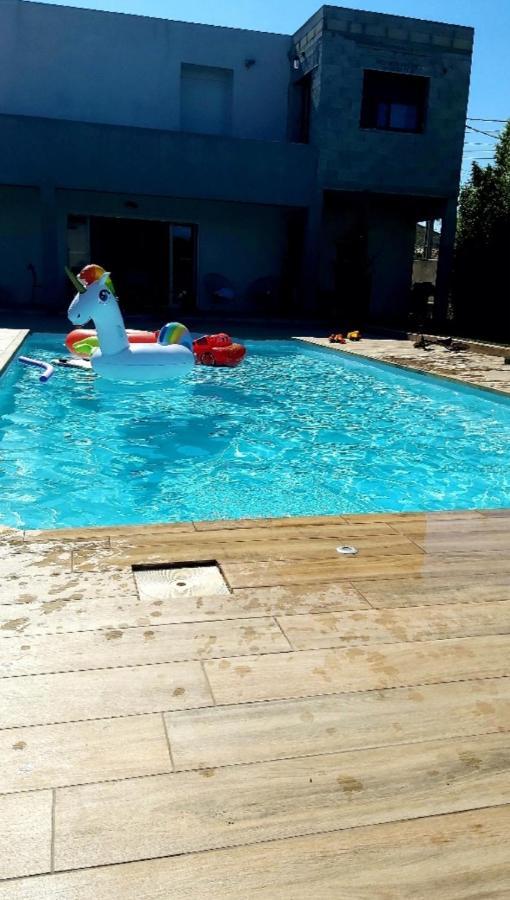 Prive Attenant Piscine Apartment *