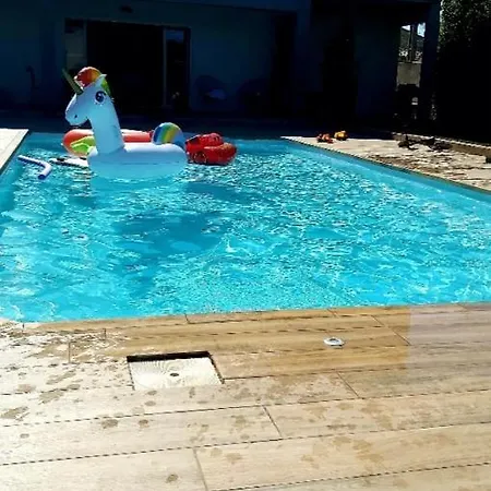 Studio Prive Attenant Villa Piscine Marseilles Exterior foto